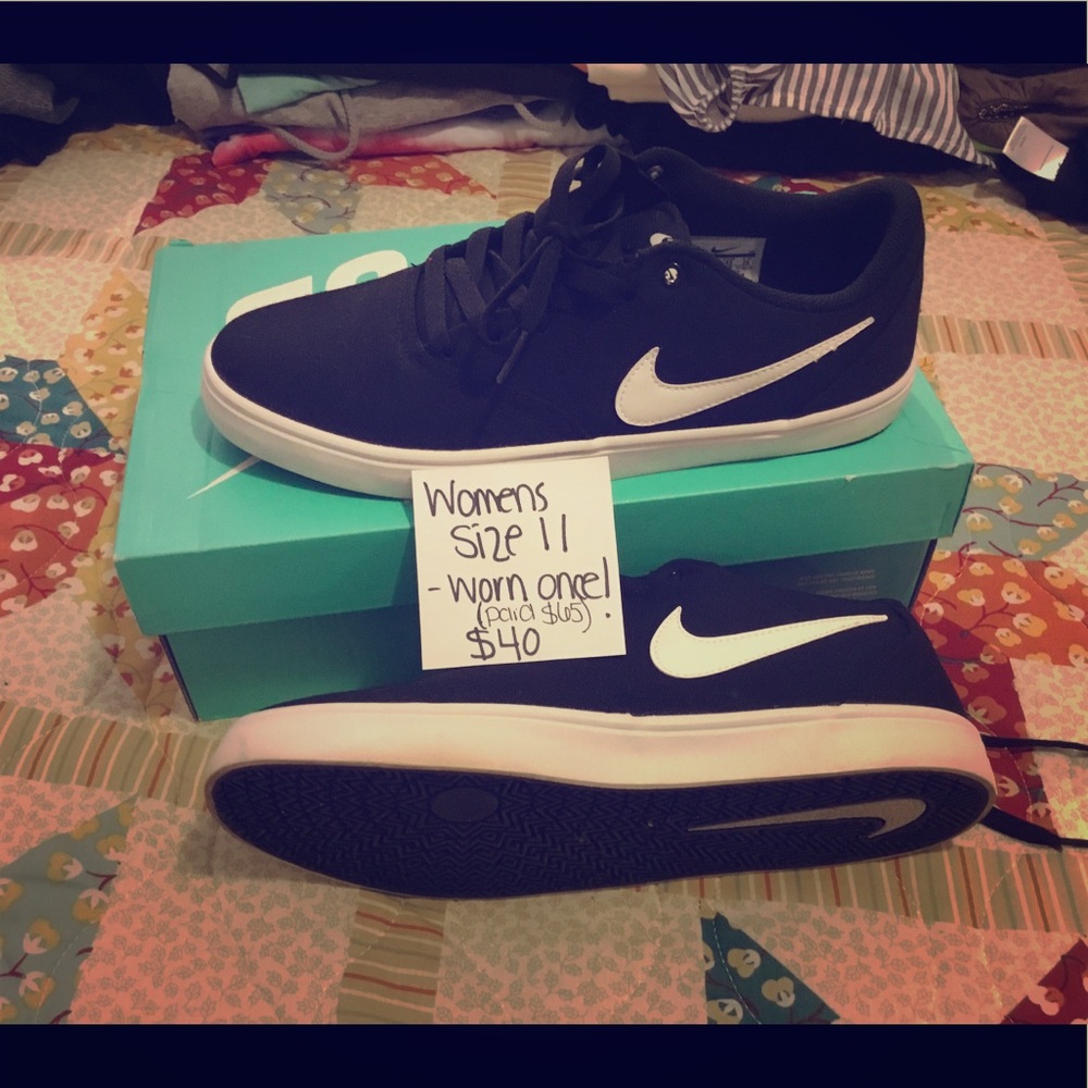 Women’s Nike SB Check Solar Canvas Shoes